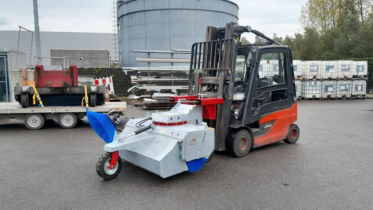  M-Sweep veegmachines afgeleverd .