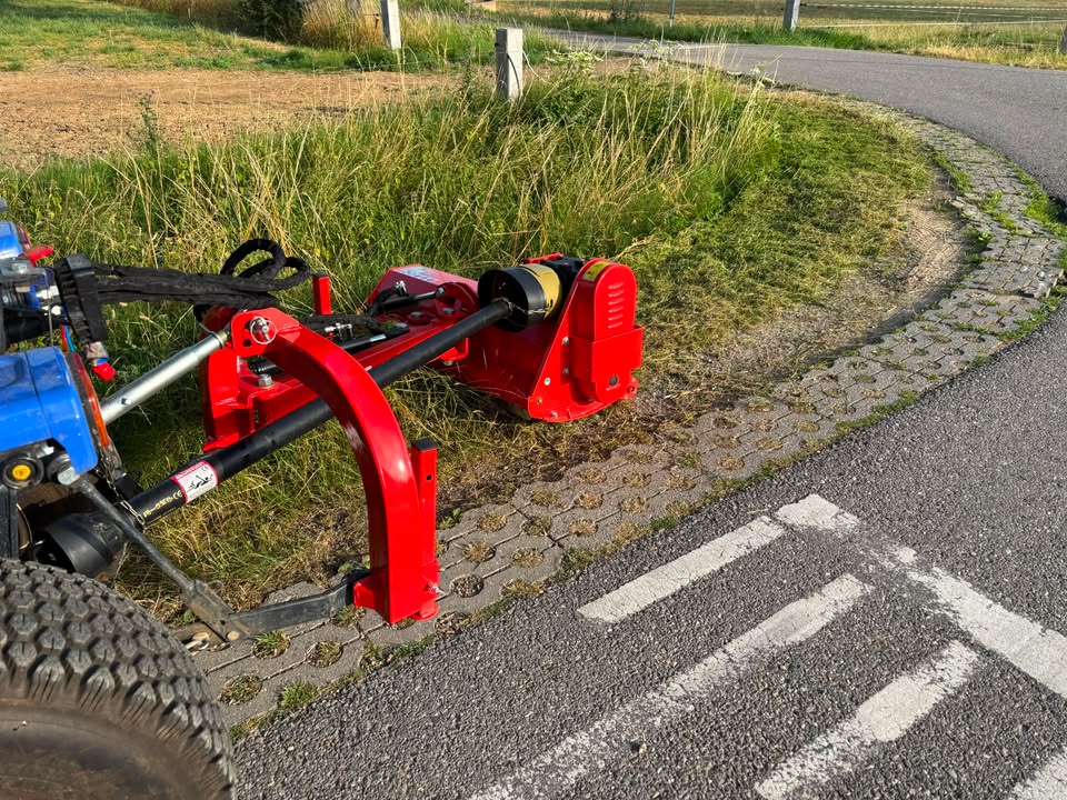  ?? Klepelmaaiers ? afgeleverd,