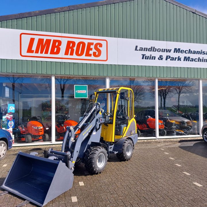  Afgeleverd Eurotrac shovelsDe