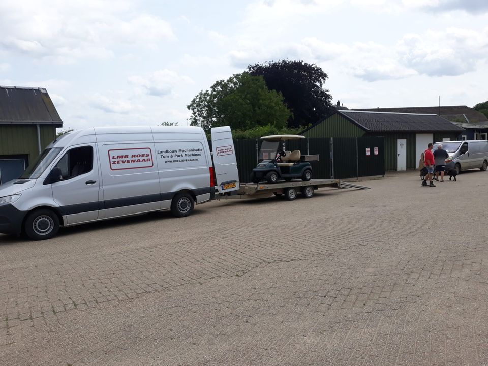  2x Golfkar afgeleverd:

Aan