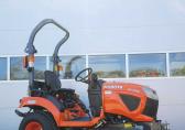 Kubota BX231 compact traktor met maaier