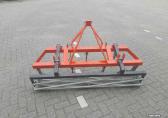  Cultivator    compact vaste tand cultivator met rol