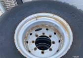 BKT 550/60xR22,5   55060225 wielen