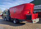 Peecon Airmix sw200 voermengwagen, zelfrijder