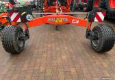 Kubota RA2584 dubbele hark